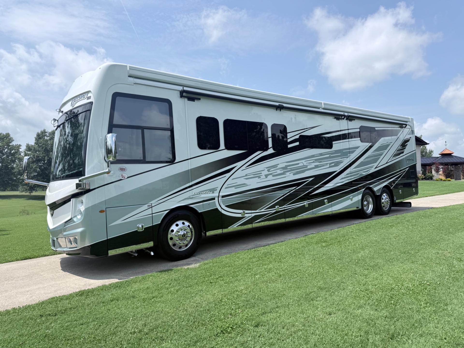 2027 Fleetwood  2027 Fleetwood  Discovery LXE - thumbnail 7