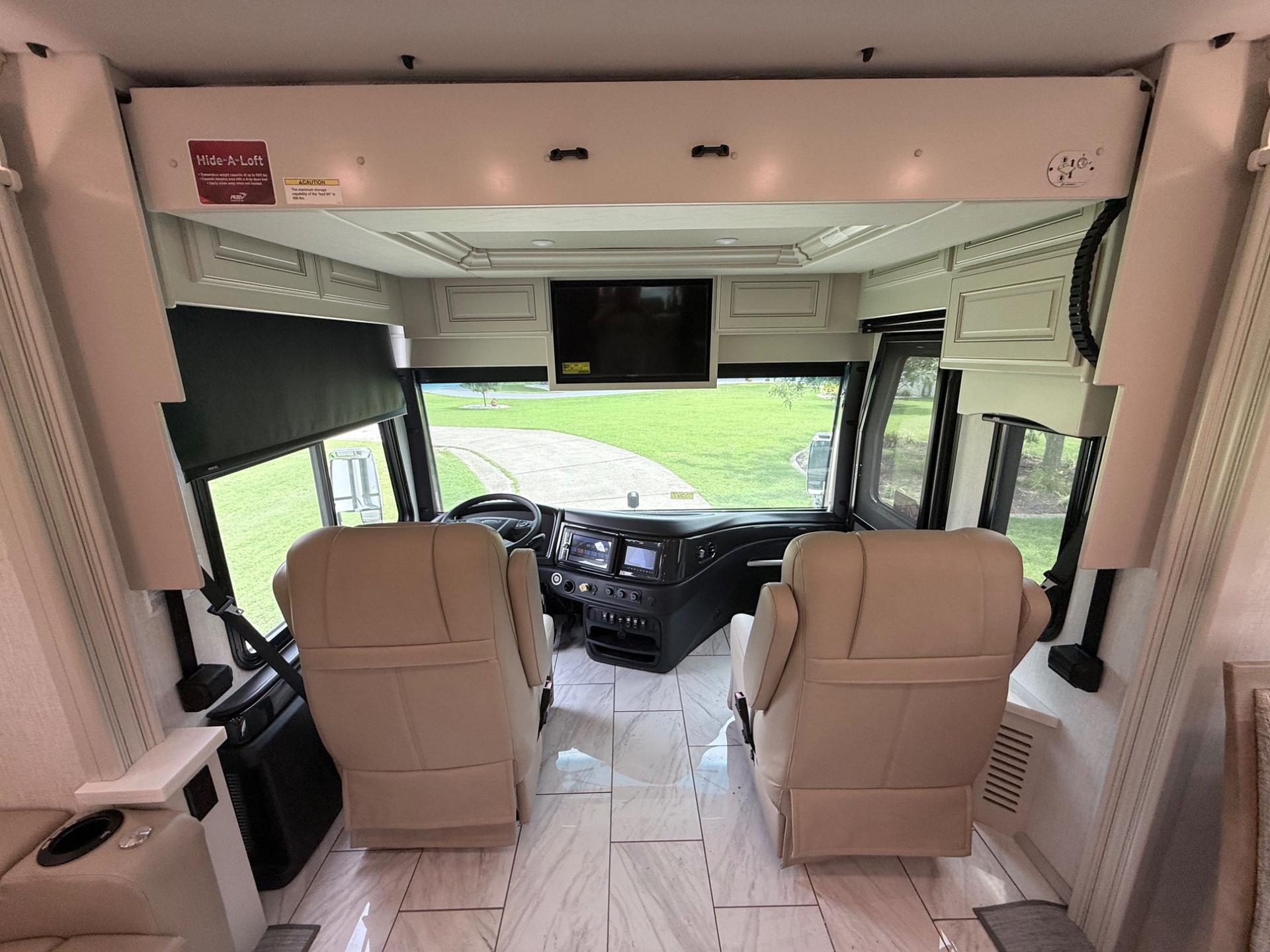 2027 Fleetwood  2027 Fleetwood  Discovery LXE - thumbnail 28