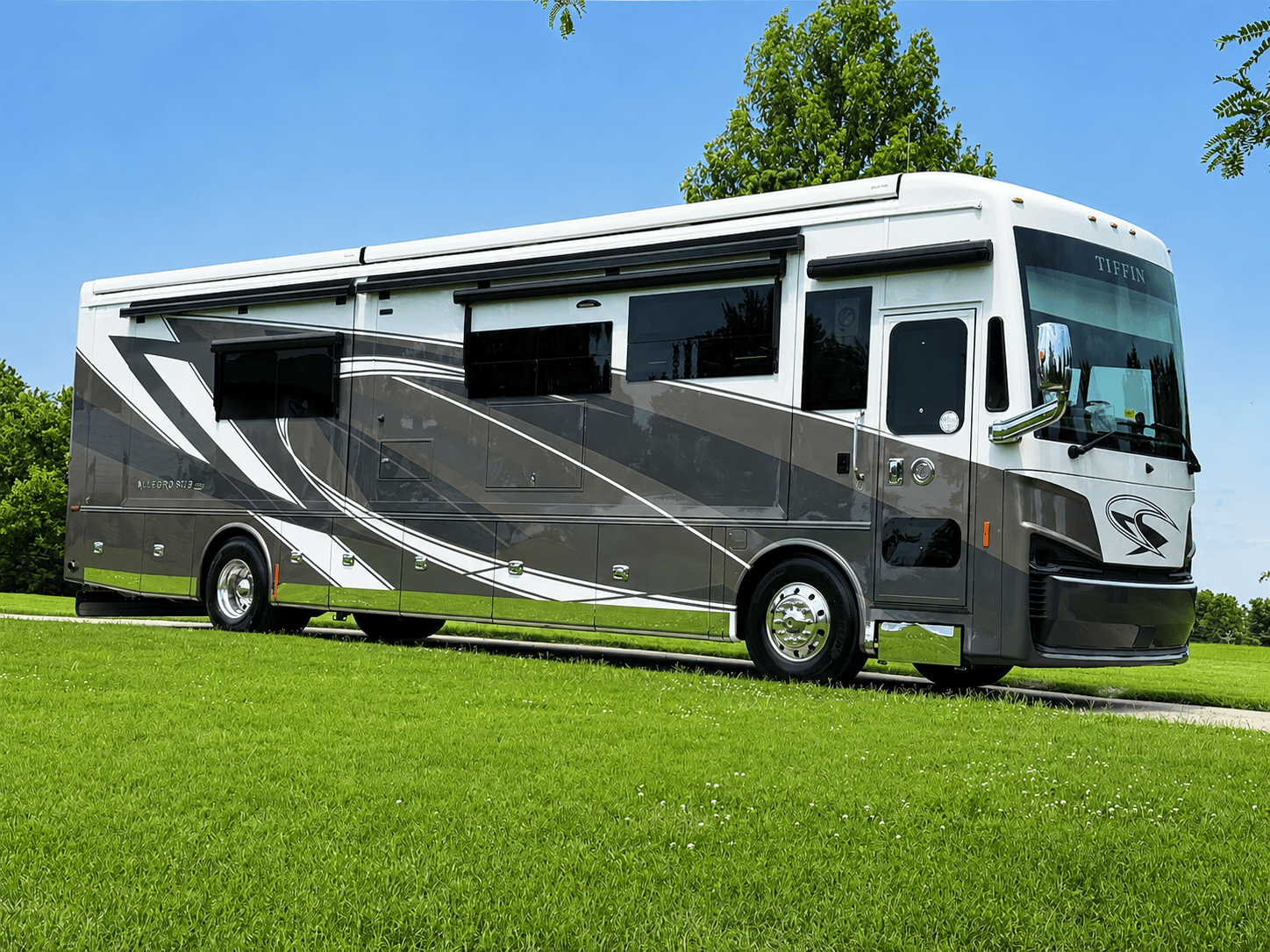 2027 Tiffin Motorhomes  Allegro Bus  40IP