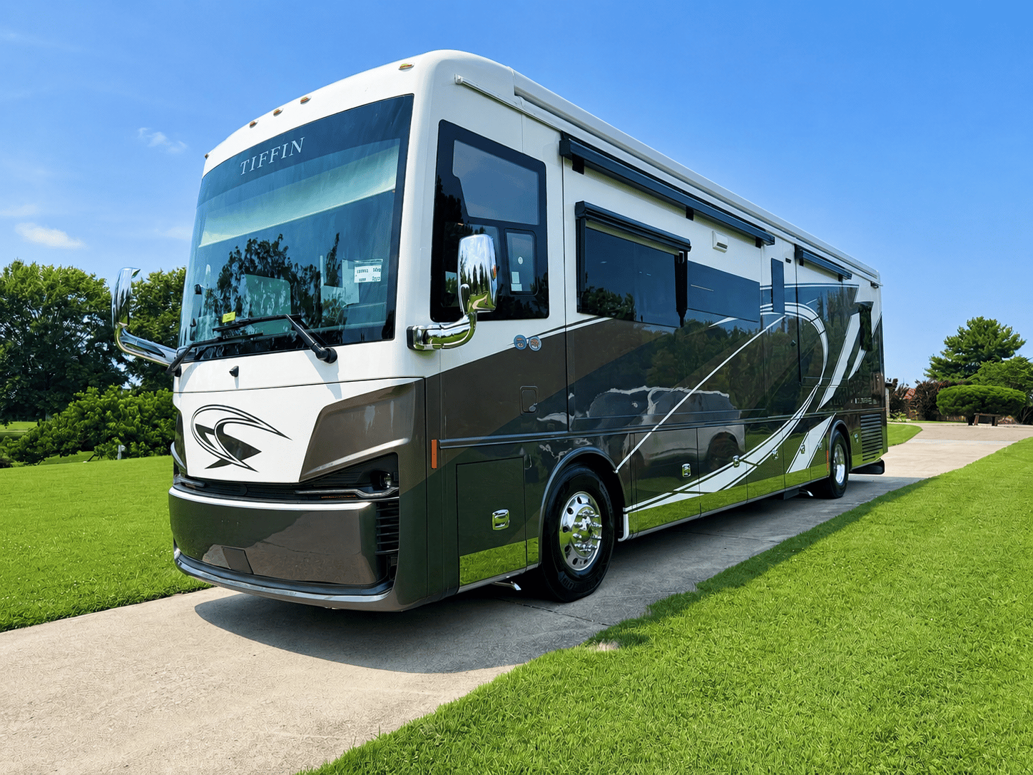 2027 Tiffin Motorhomes  2027 Tiffin Motorhomes  Allegro Bus  - thumbnail 9