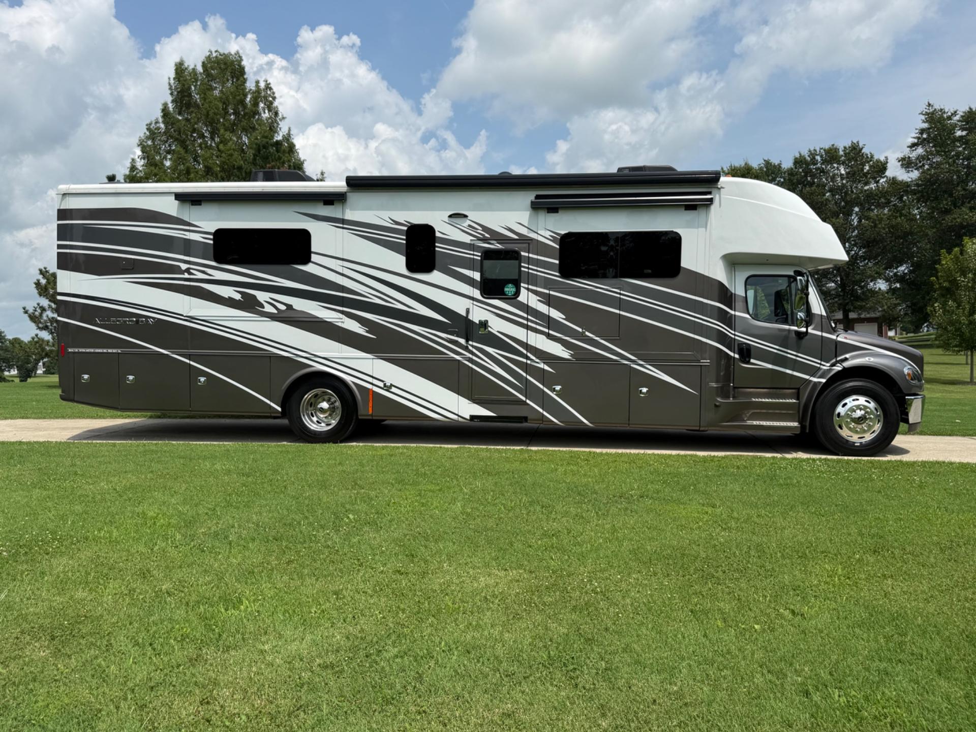 2025 TIFFIN MOTORHOMES 2025 TIFFIN MOTORHOMES ALLEGRO BAY  - thumbnail 2