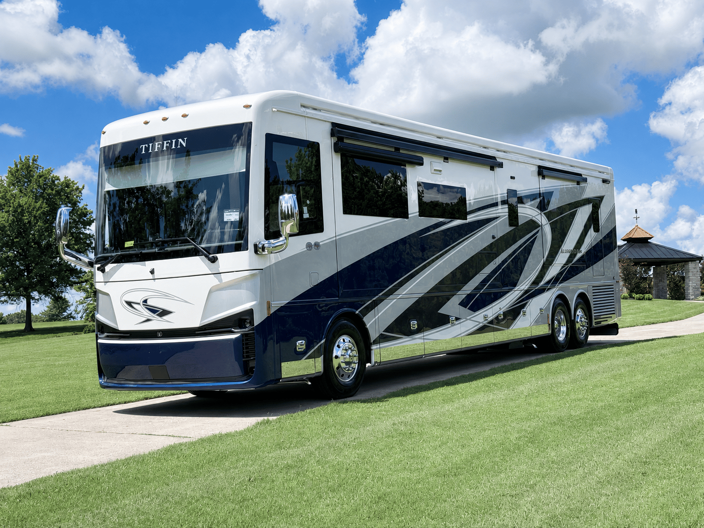 2027 Tiffin Motorhomes 2027 Tiffin Motorhomes Allegro Bus  - thumbnail 8
