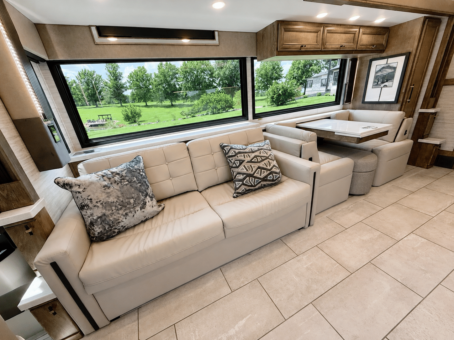 2027 Tiffin Motorhomes 2027 Tiffin Motorhomes Allegro Bus  - thumbnail 15