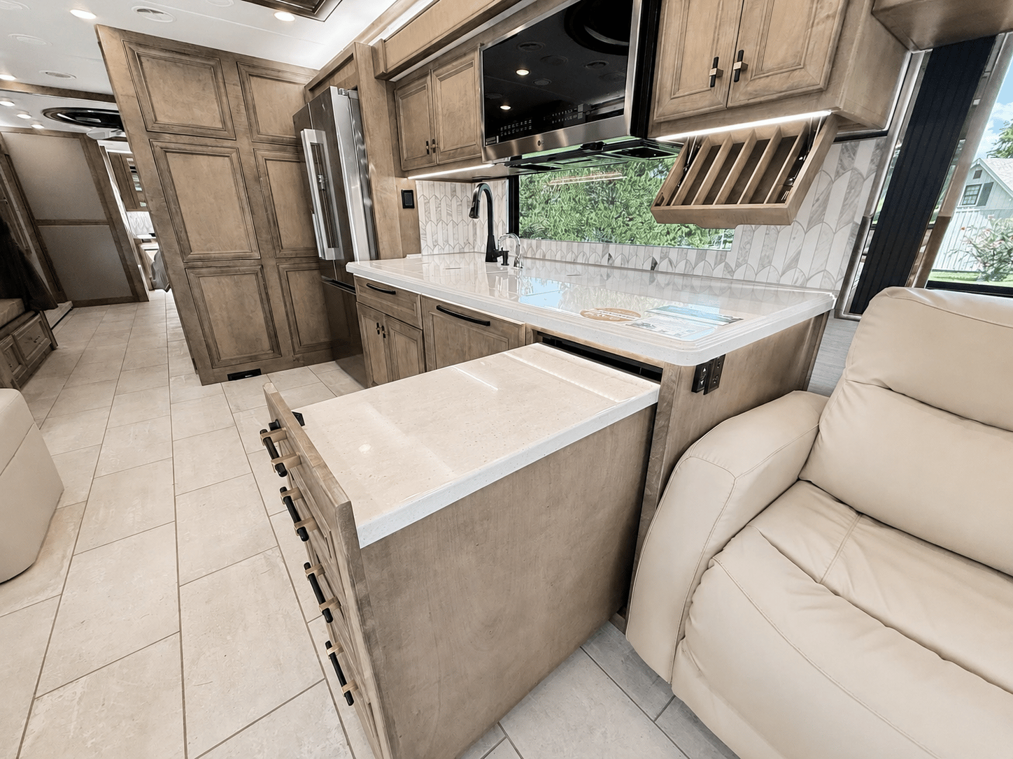 2027 Tiffin Motorhomes 2027 Tiffin Motorhomes Allegro Bus  - thumbnail 26