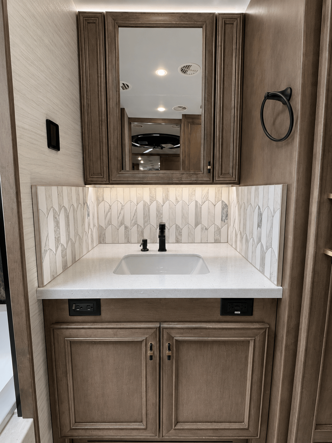 2027 Tiffin Motorhomes 2027 Tiffin Motorhomes Allegro Bus  - thumbnail 46