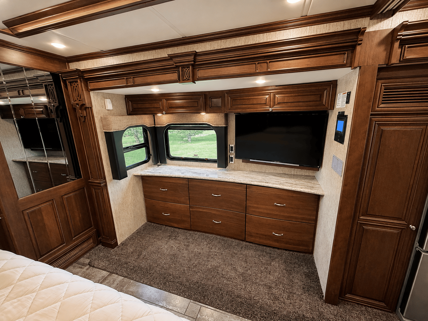 2014 Newmar 2014 Newmar King Aire  - thumbnail 30