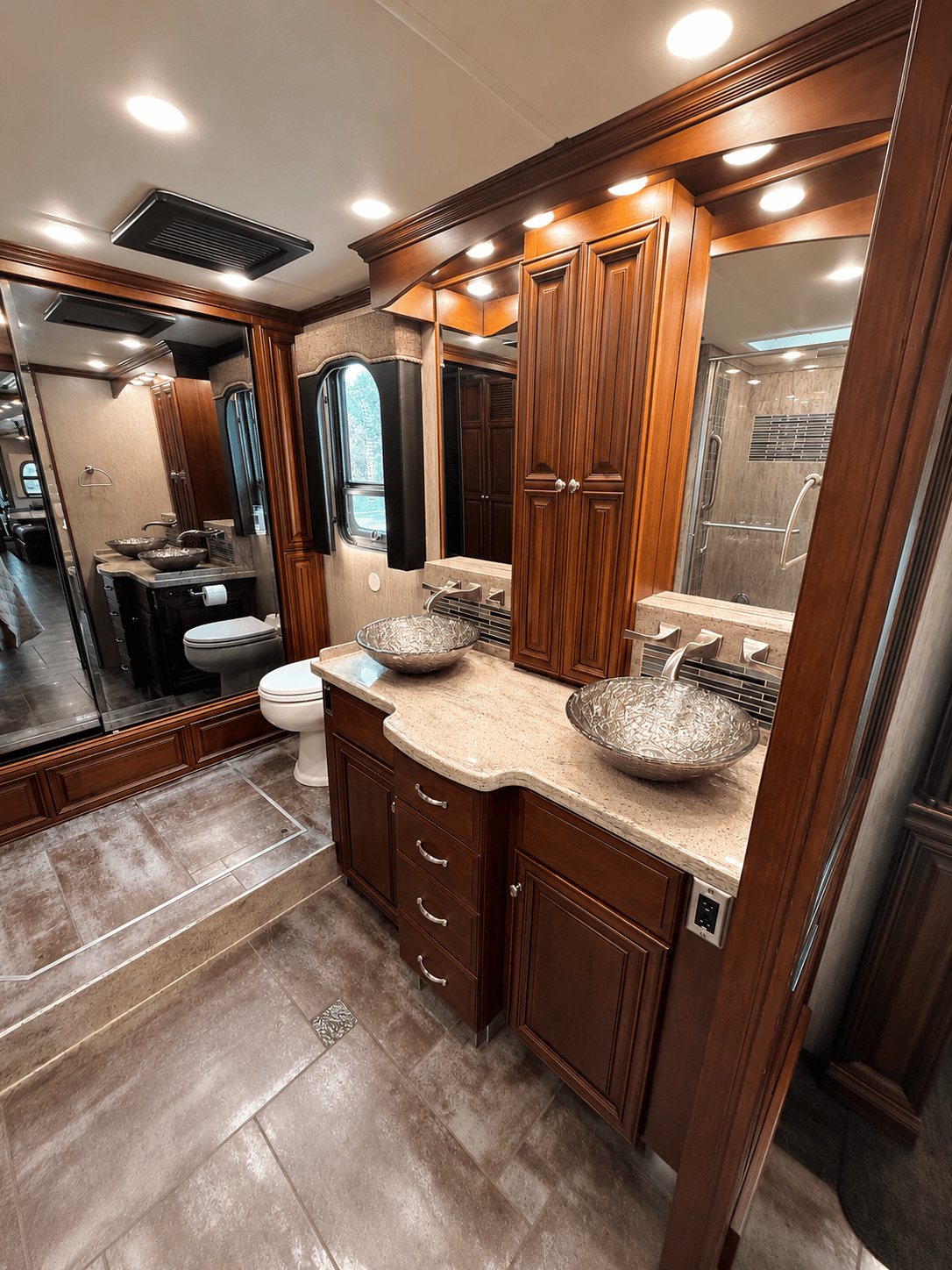 2014 Newmar 2014 Newmar King Aire  - thumbnail 37