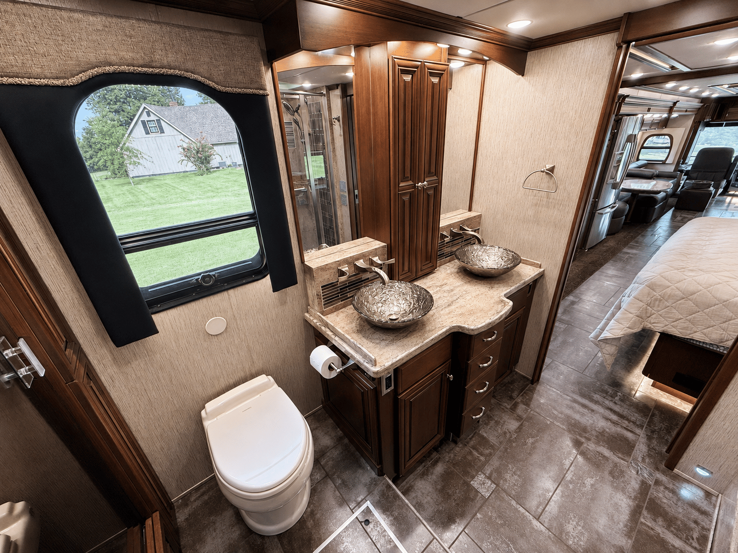 2014 Newmar 2014 Newmar King Aire  - thumbnail 39