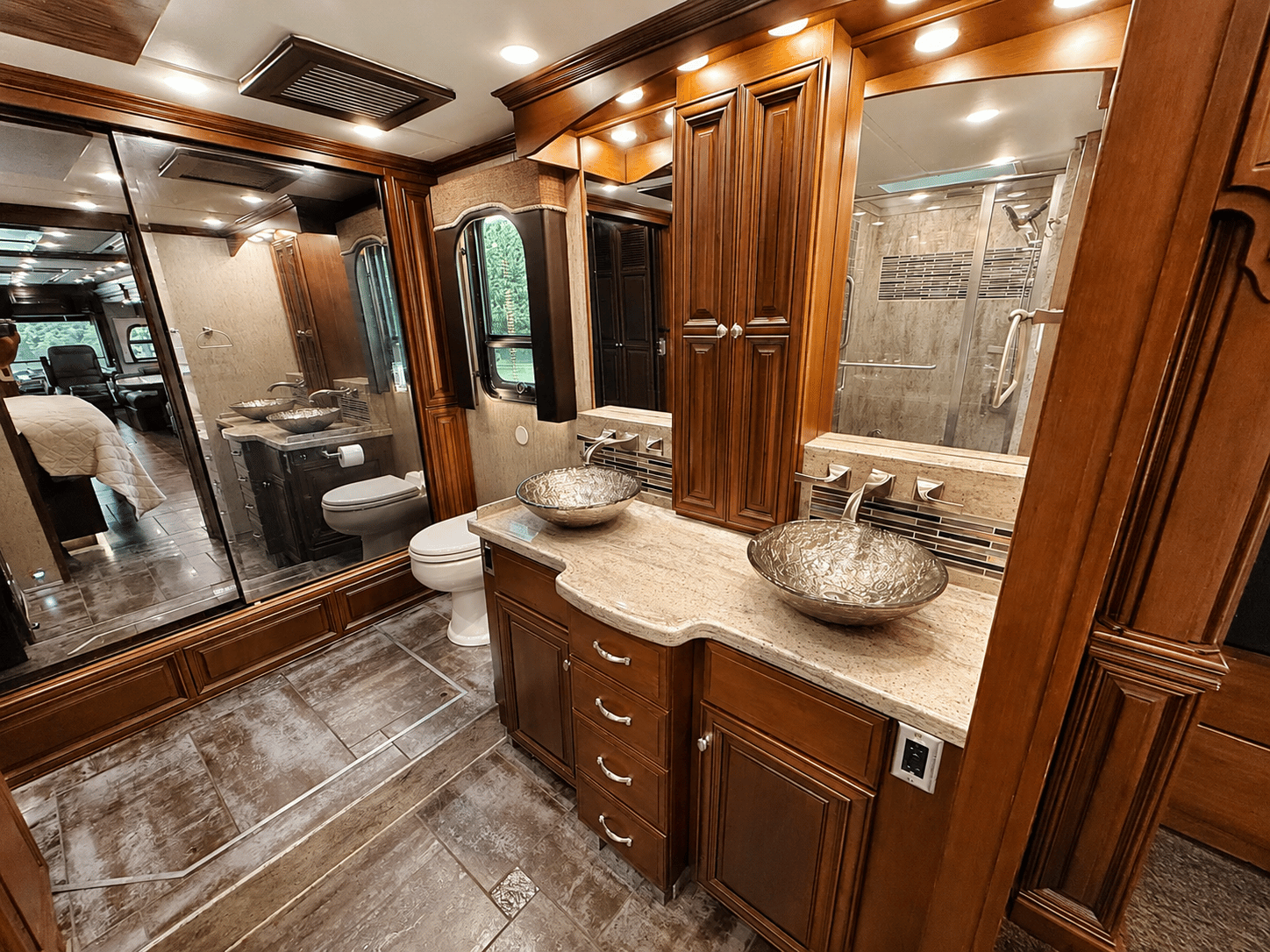 2014 Newmar 2014 Newmar King Aire  - thumbnail 41