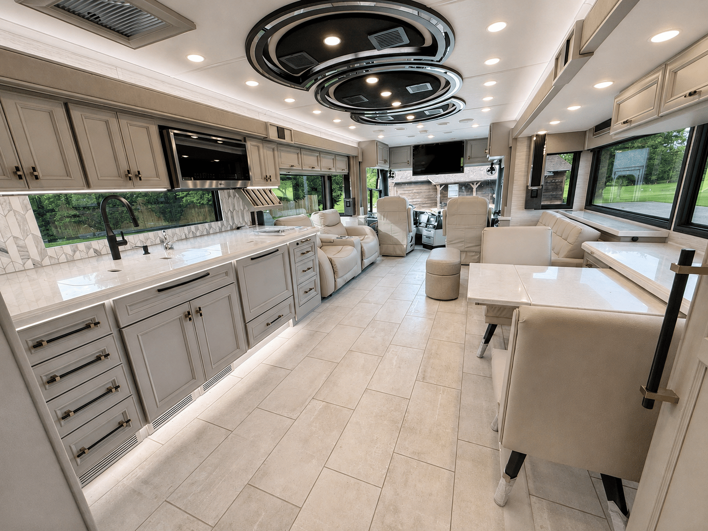 2027 Tiffin Motorhomes  2027 Tiffin Motorhomes  Allegro Bus  - thumbnail 26