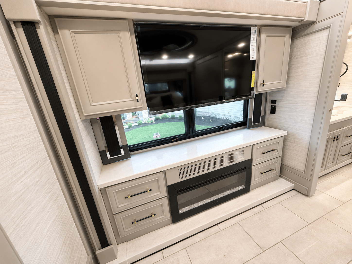 2027 Tiffin Motorhomes  2027 Tiffin Motorhomes  Allegro Bus  - thumbnail 31