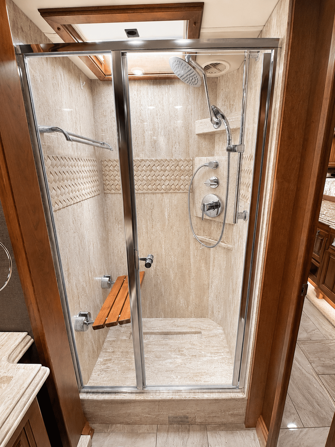2018 Tiffin Motorhomes 2018 Tiffin Motorhomes Allegro Bus - thumbnail 27