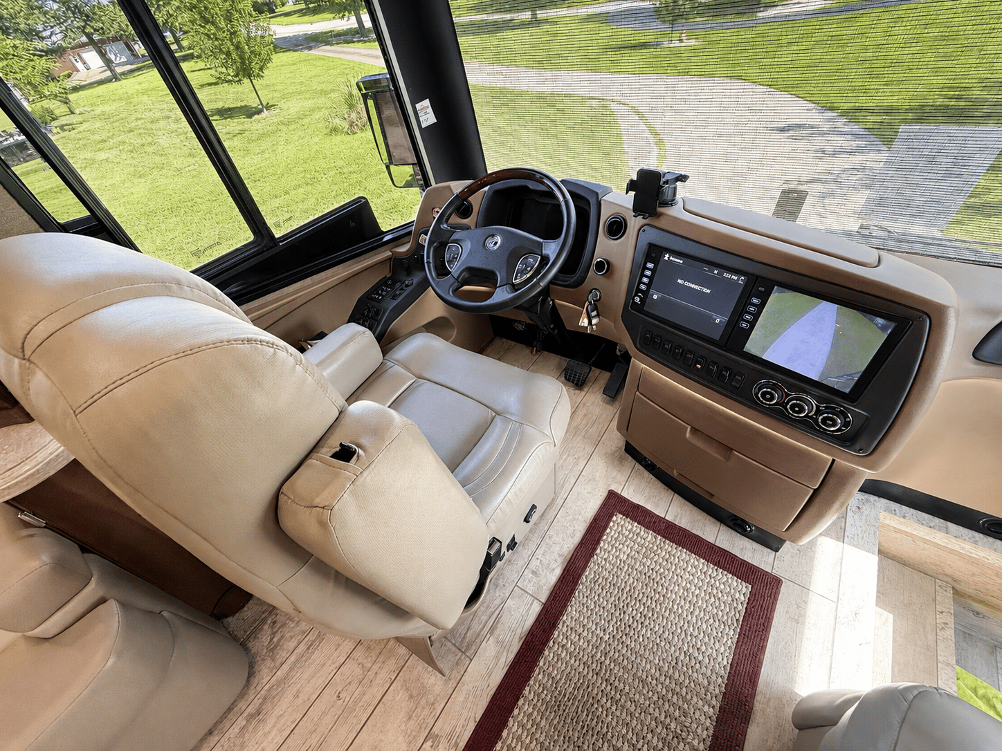 2019 Tiffin Motorhomes  2019 Tiffin Motorhomes  Allegro Bus  - thumbnail 12