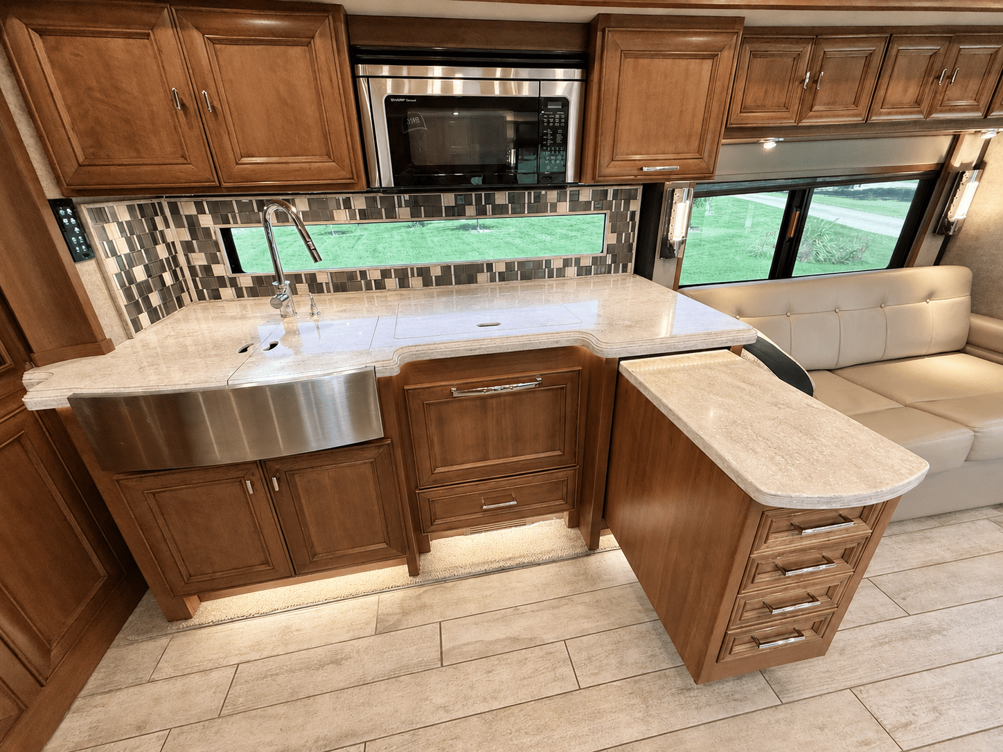 2019 Tiffin Motorhomes  2019 Tiffin Motorhomes  Allegro Bus  - thumbnail 25