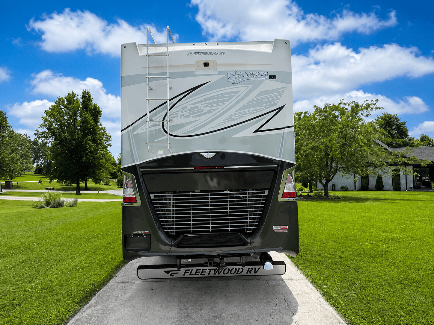 2027 Fleetwood  2027 Fleetwood  Discovery LXE - thumbnail 4