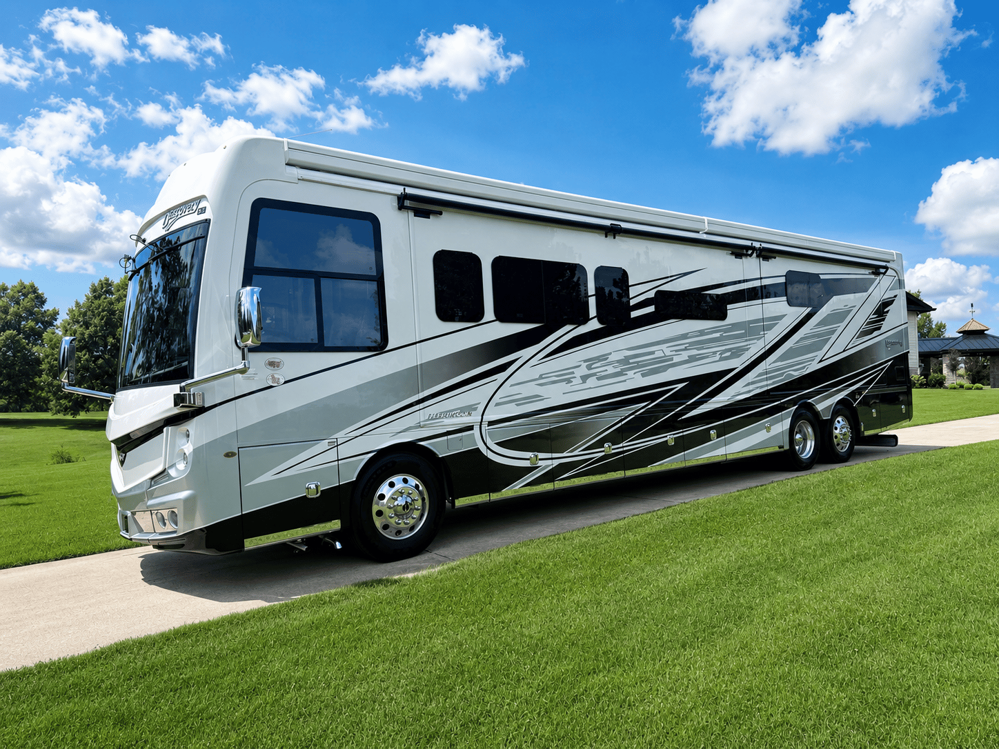 2027 Fleetwood  2027 Fleetwood  Discovery LXE - thumbnail 7