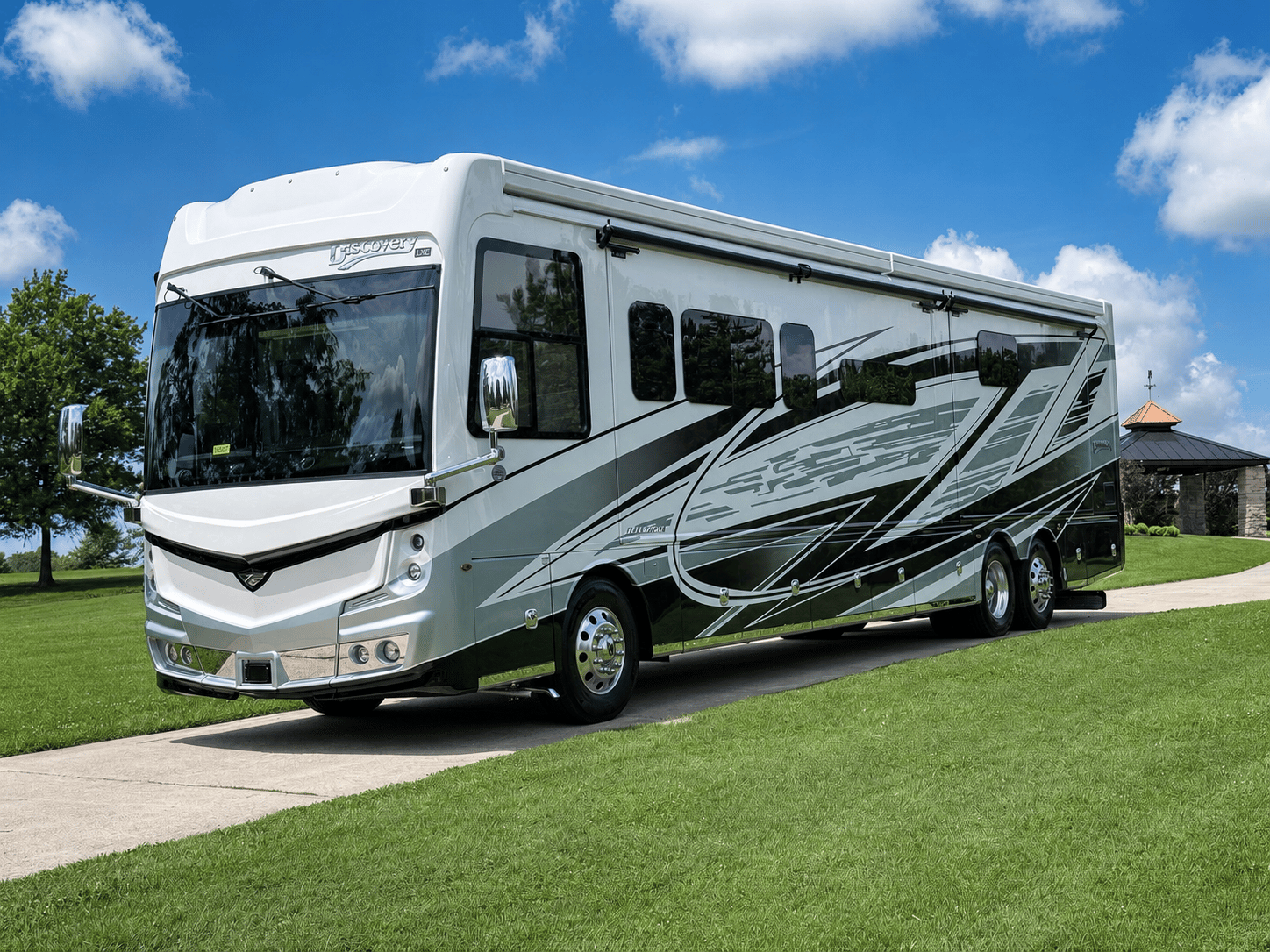 2027 Fleetwood  2027 Fleetwood  Discovery LXE - thumbnail 8