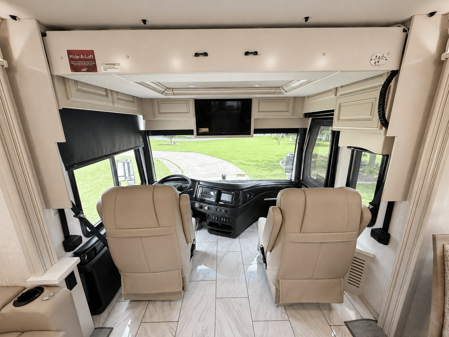 2027 Fleetwood  2027 Fleetwood  Discovery LXE - thumbnail 21