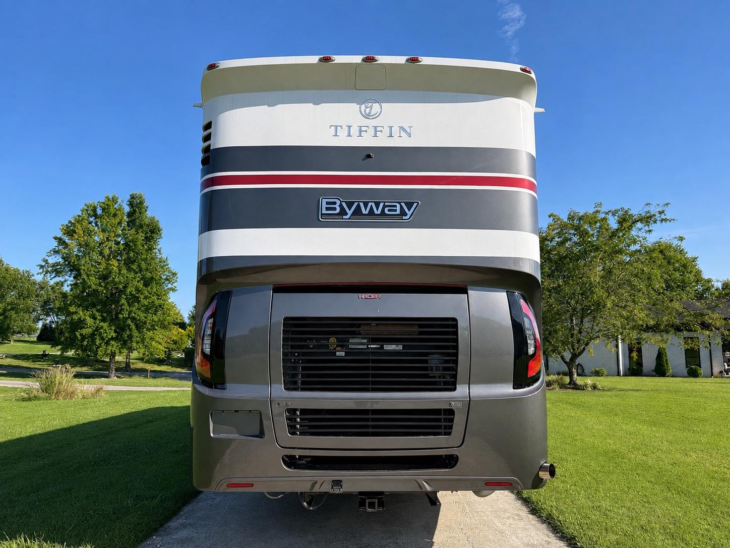 2025 Tiffin Motorhomes 2025 Tiffin Motorhomes Byway - thumbnail 4