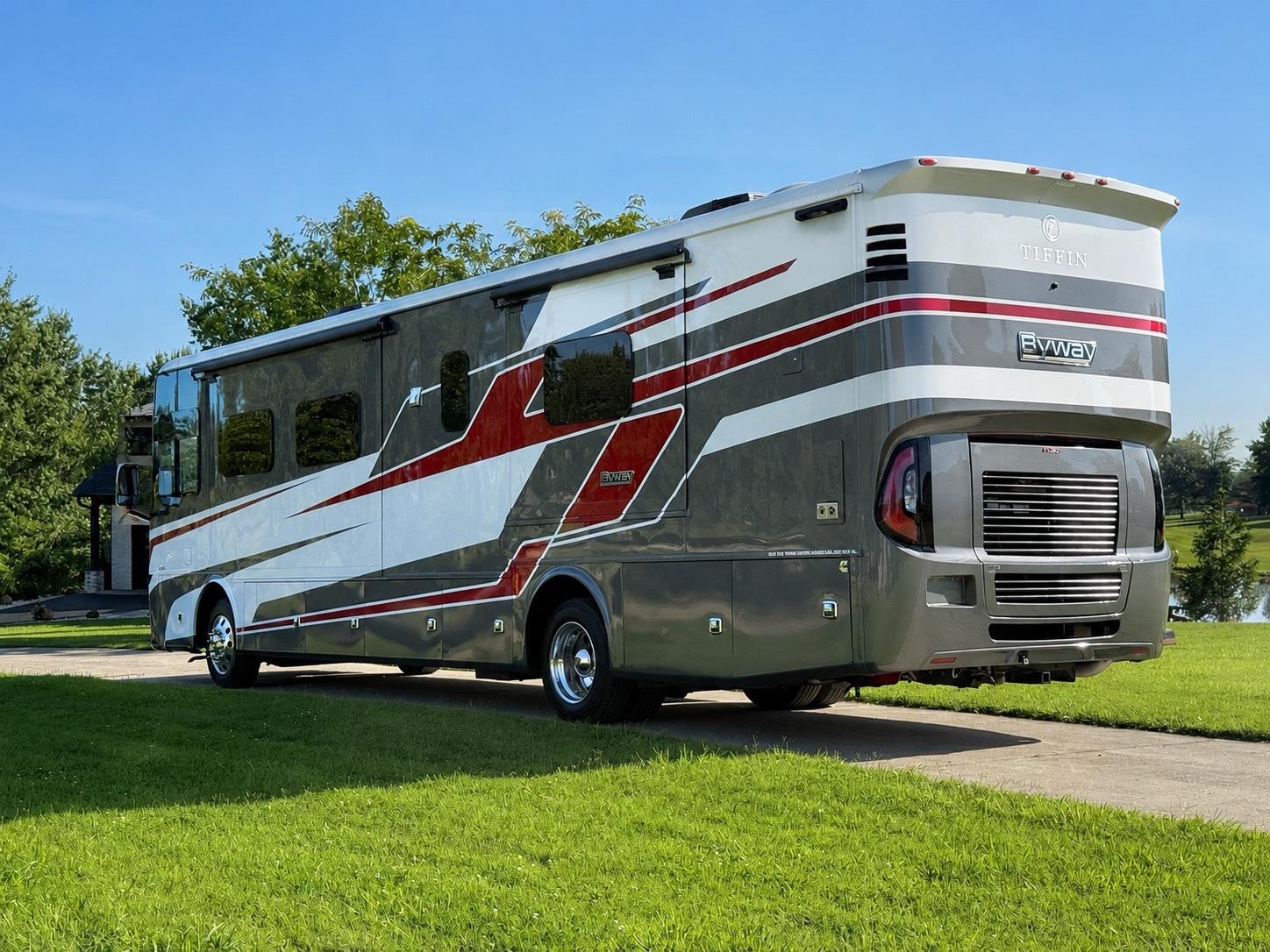 2025 Tiffin Motorhomes 2025 Tiffin Motorhomes Byway - thumbnail 5