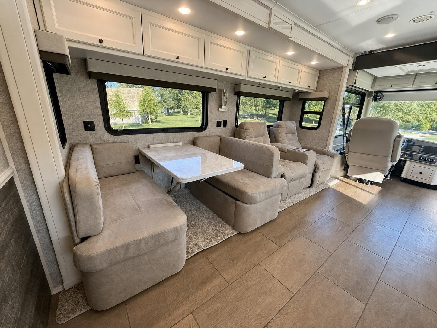 2025 Tiffin Motorhomes 2025 Tiffin Motorhomes Byway - thumbnail 8