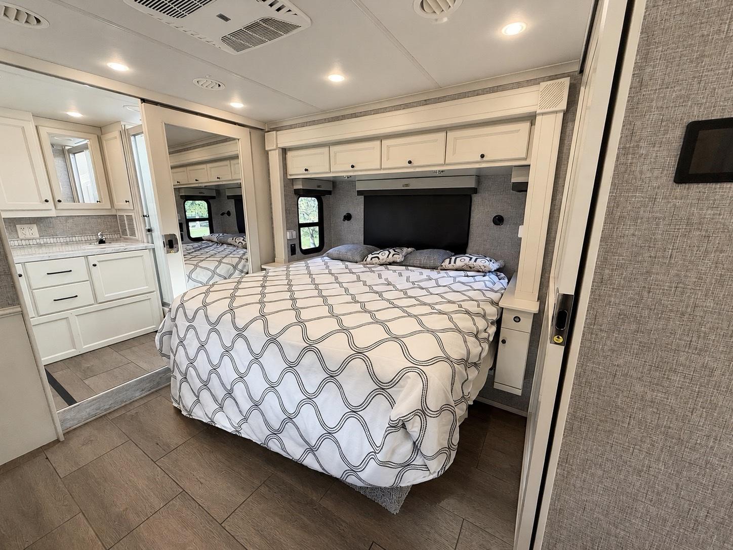2025 Tiffin Motorhomes 2025 Tiffin Motorhomes Byway - thumbnail 15