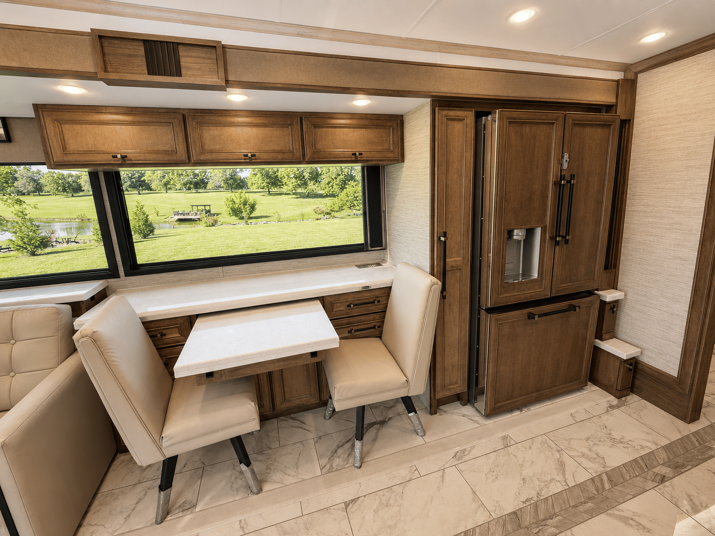 2027 Tiffin Motorhomes  2027 Tiffin Motorhomes  Allegro Bus  - thumbnail 20