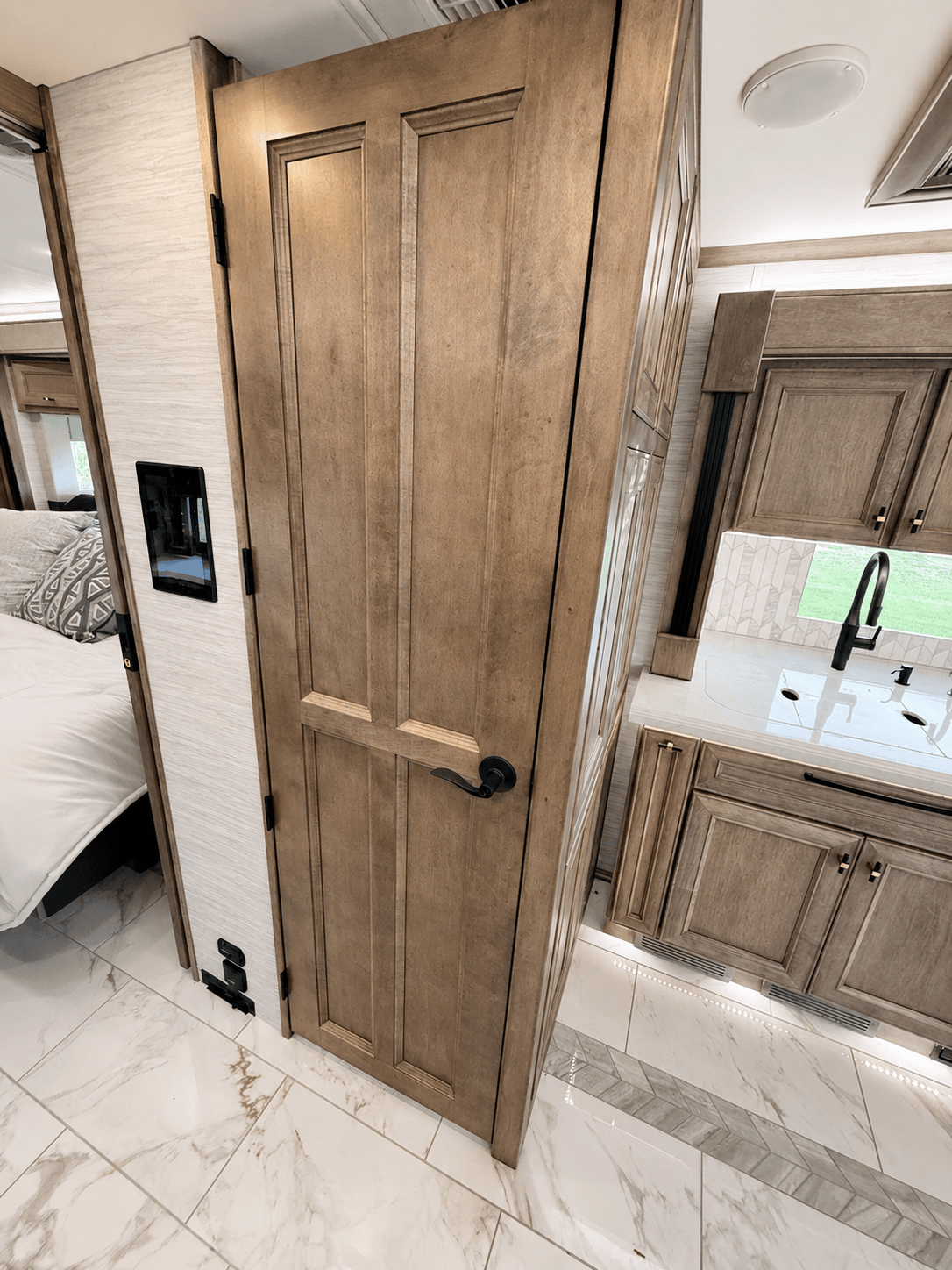 2027 Tiffin Motorhomes  2027 Tiffin Motorhomes  Allegro Bus  - thumbnail 27