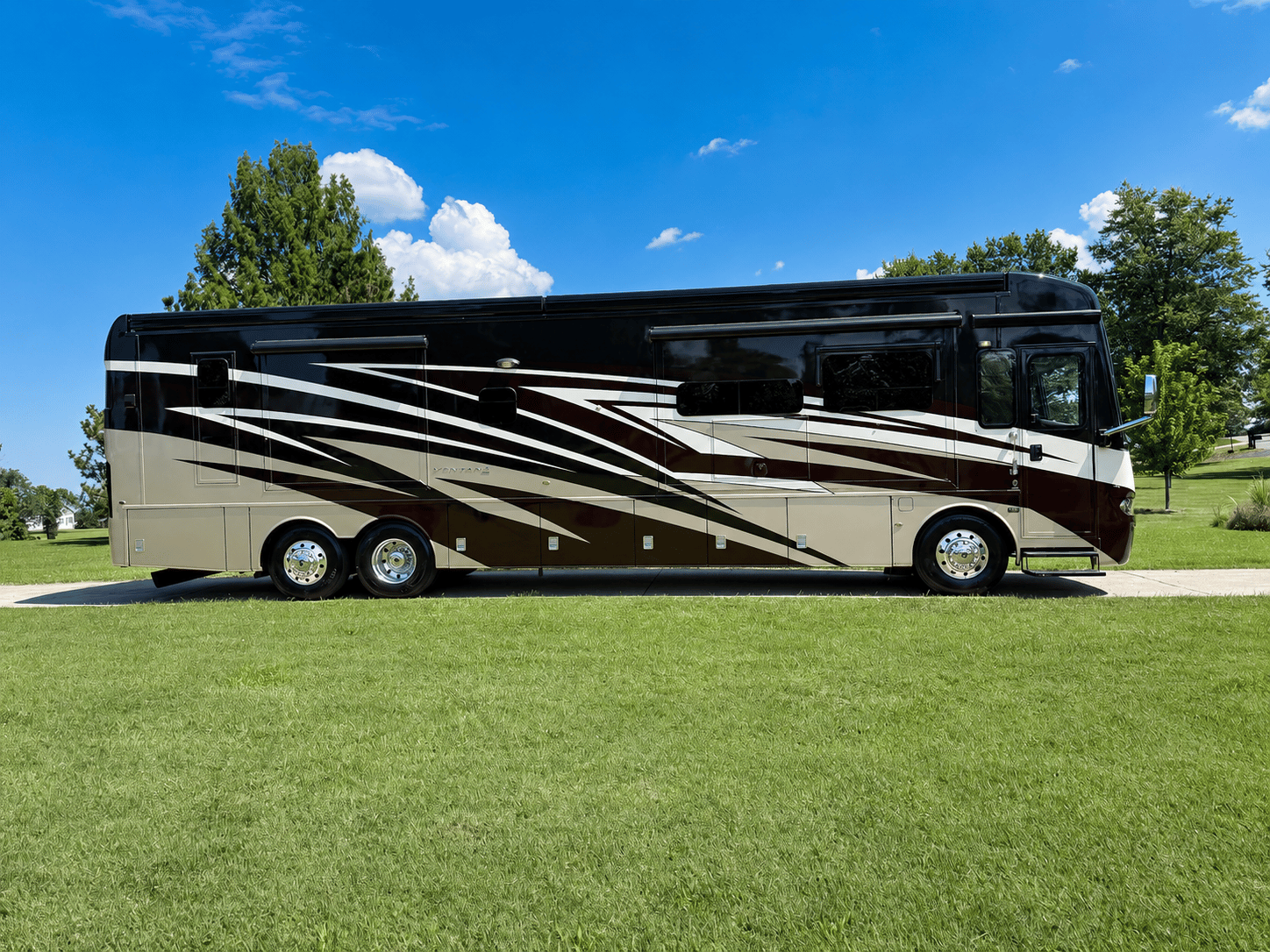 2021 Newmar  2021 Newmar  Ventana  - thumbnail 2