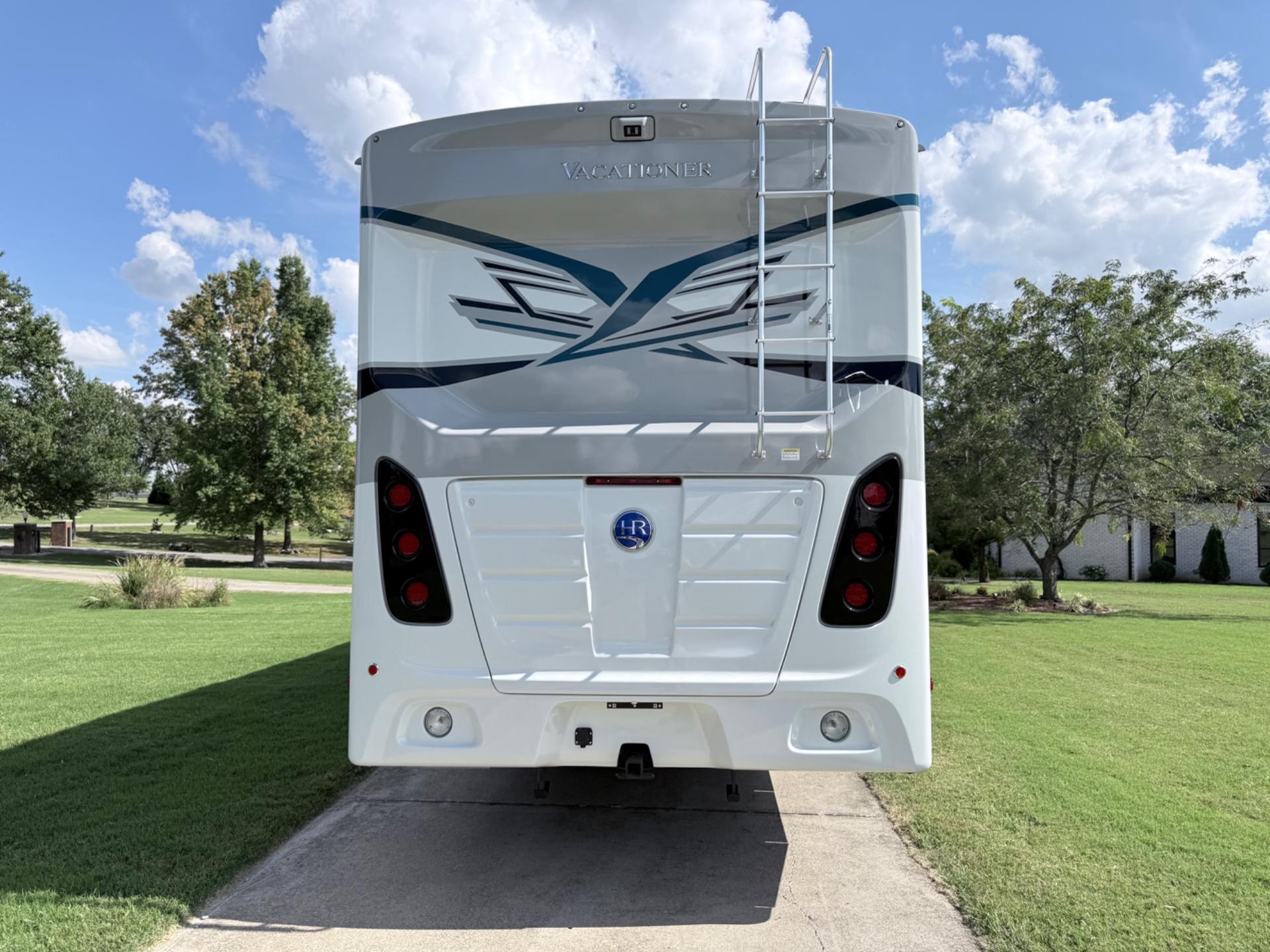 2027 Holiday Rambler 2027 Holiday Rambler Vacationer - thumbnail 4