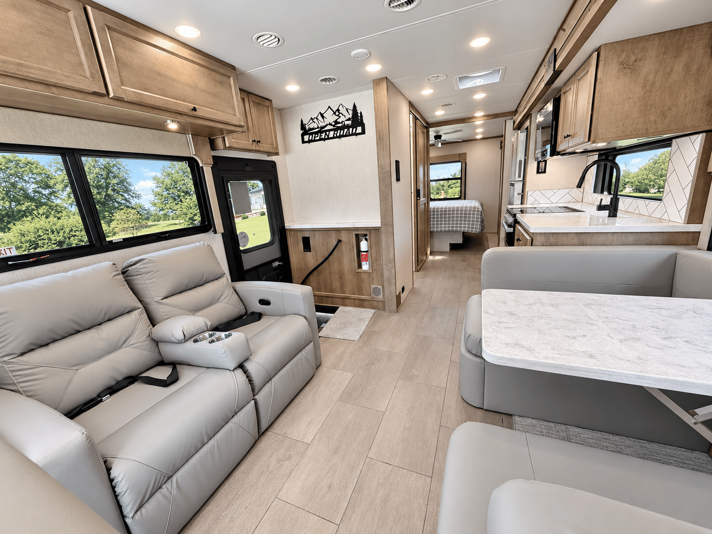 2026 Tiffin 2026 Tiffin Allegro Open Road - thumbnail 12