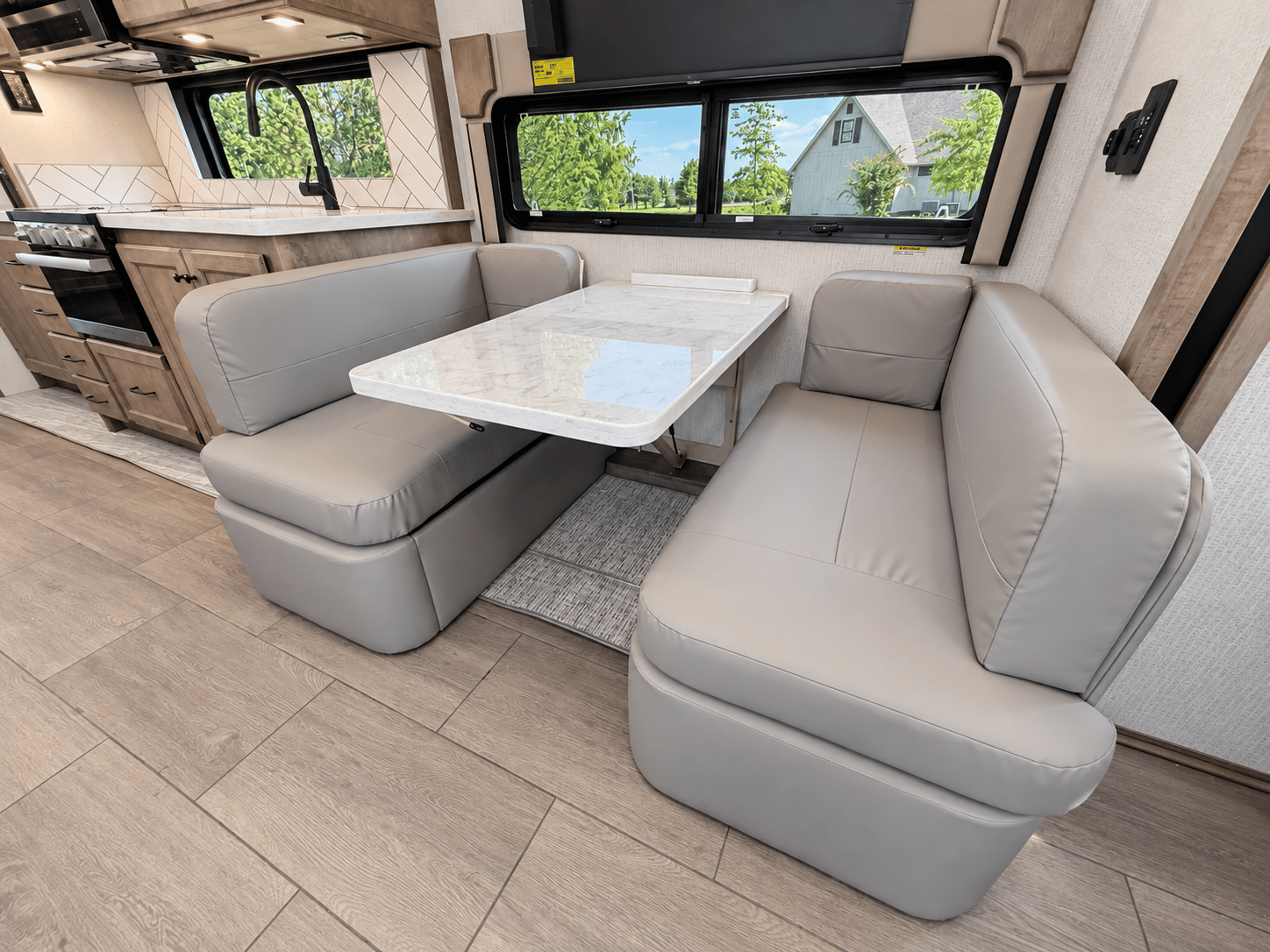 2026 Tiffin 2026 Tiffin Allegro Open Road - thumbnail 16