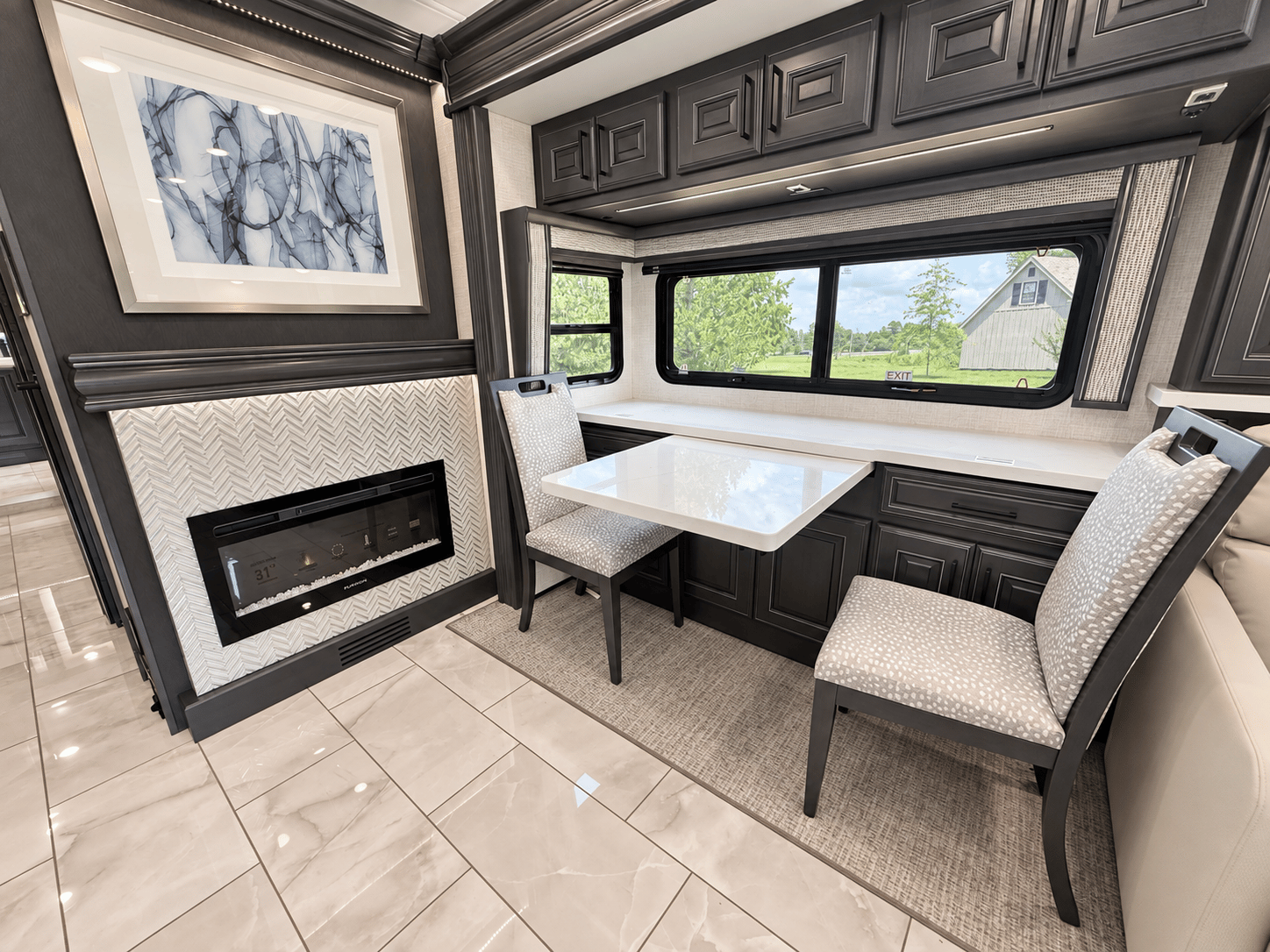 2027 Fleetwood 2027 Fleetwood Discovery LXE - thumbnail 14