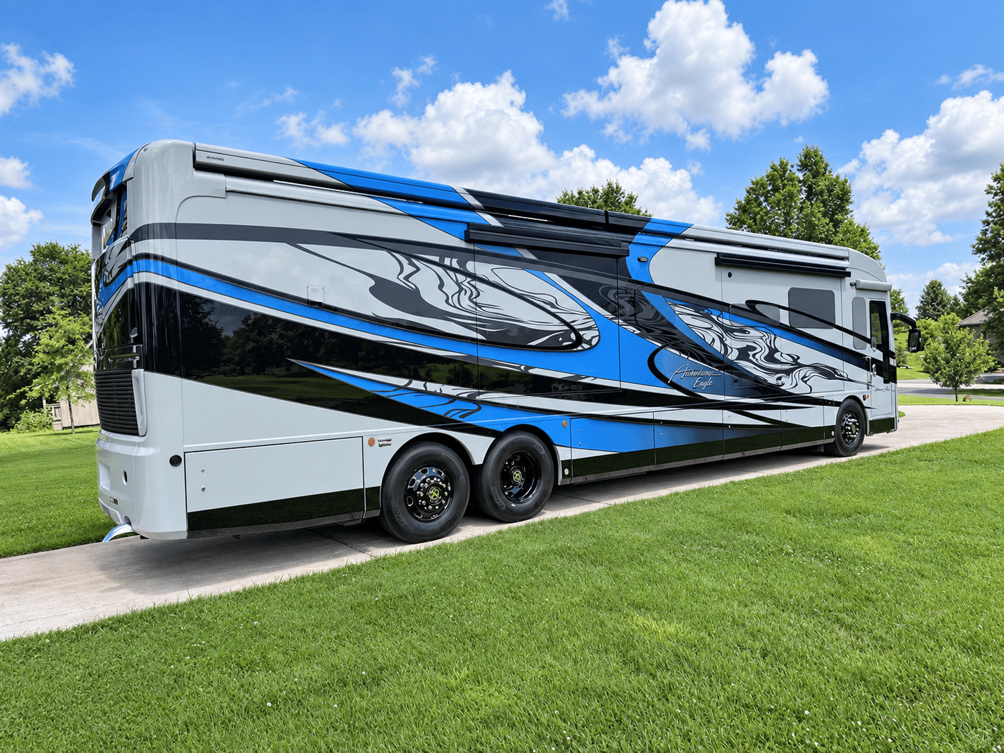 2027 American Coach 2027 American Coach American Eagle - thumbnail 4
