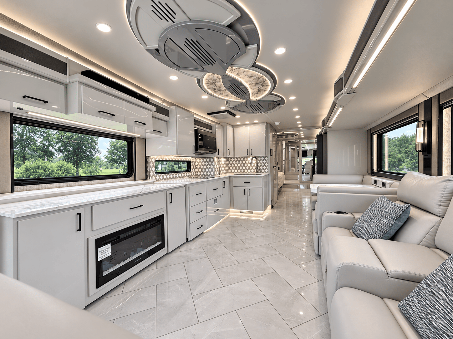 2027 American Coach 2027 American Coach American Eagle - thumbnail 11