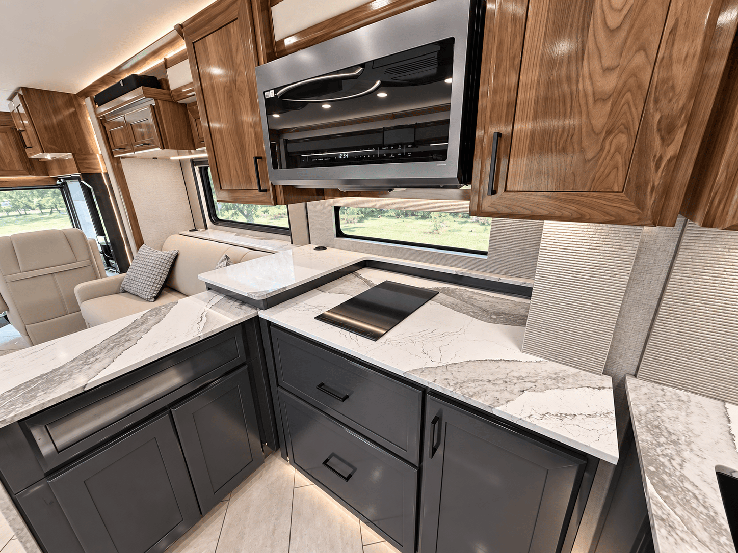 2027 American Coach 2027 American Coach American Eagle - thumbnail 19