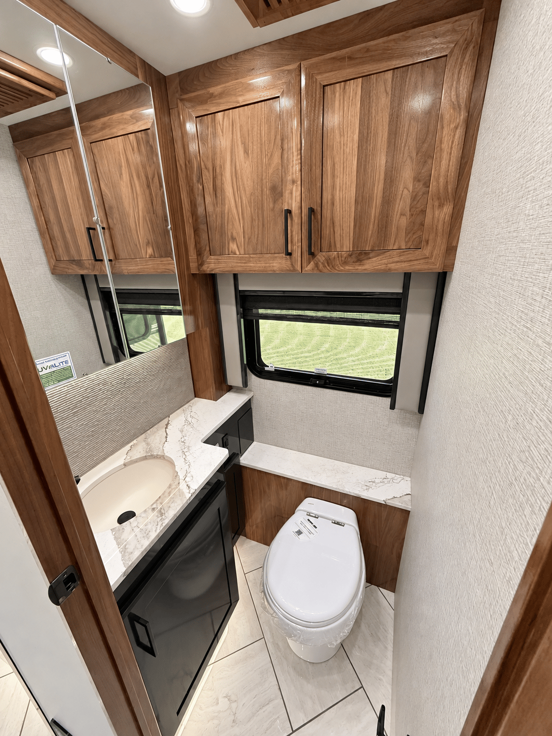 2027 American Coach 2027 American Coach American Eagle - thumbnail 27
