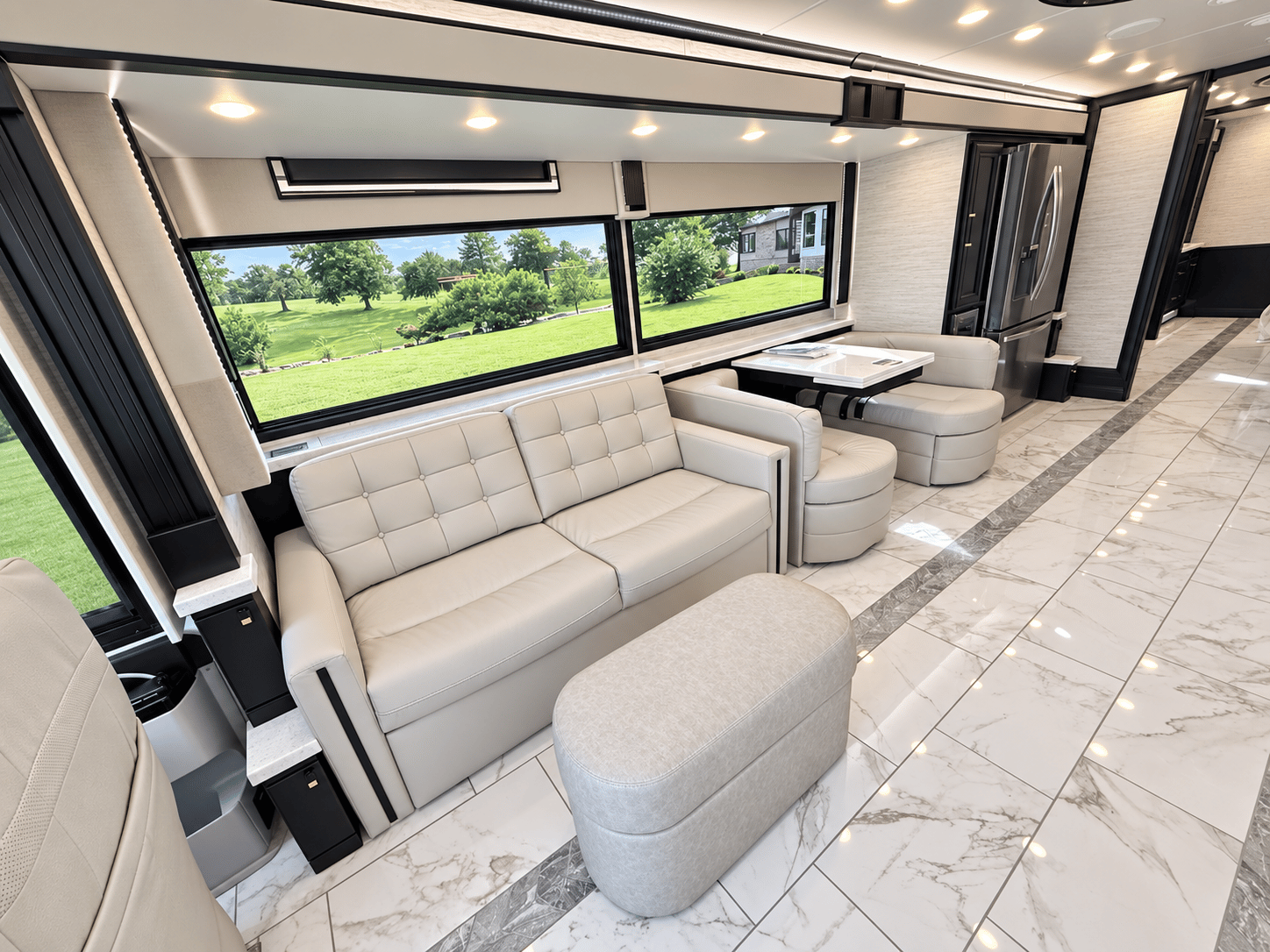 2027 Tiffin Motorhomes 2027 Tiffin Motorhomes Allegro Bus - thumbnail 15