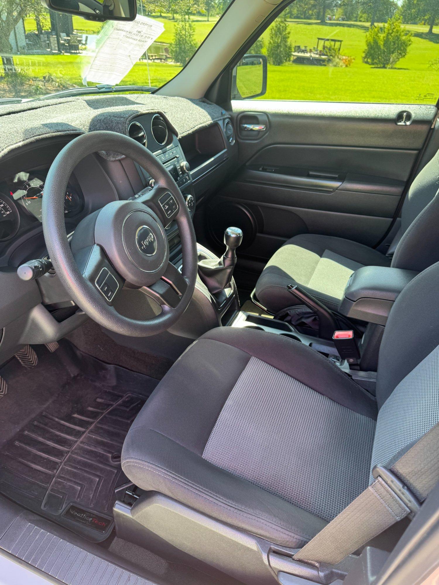 2016 Jeep  2016 Jeep  Patriot - thumbnail 14