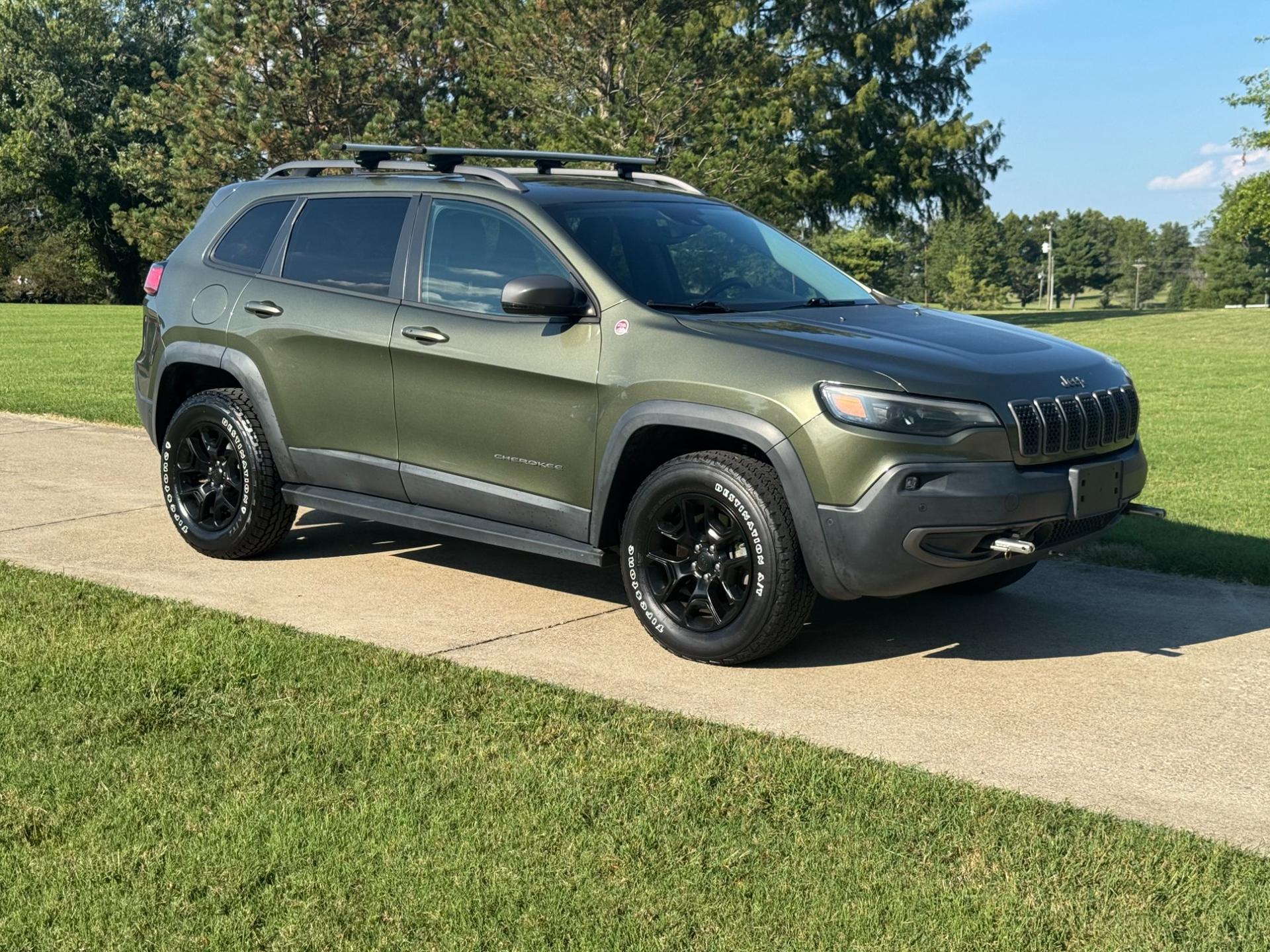 2019 Jeep 2019 Jeep Cherokee - image 1