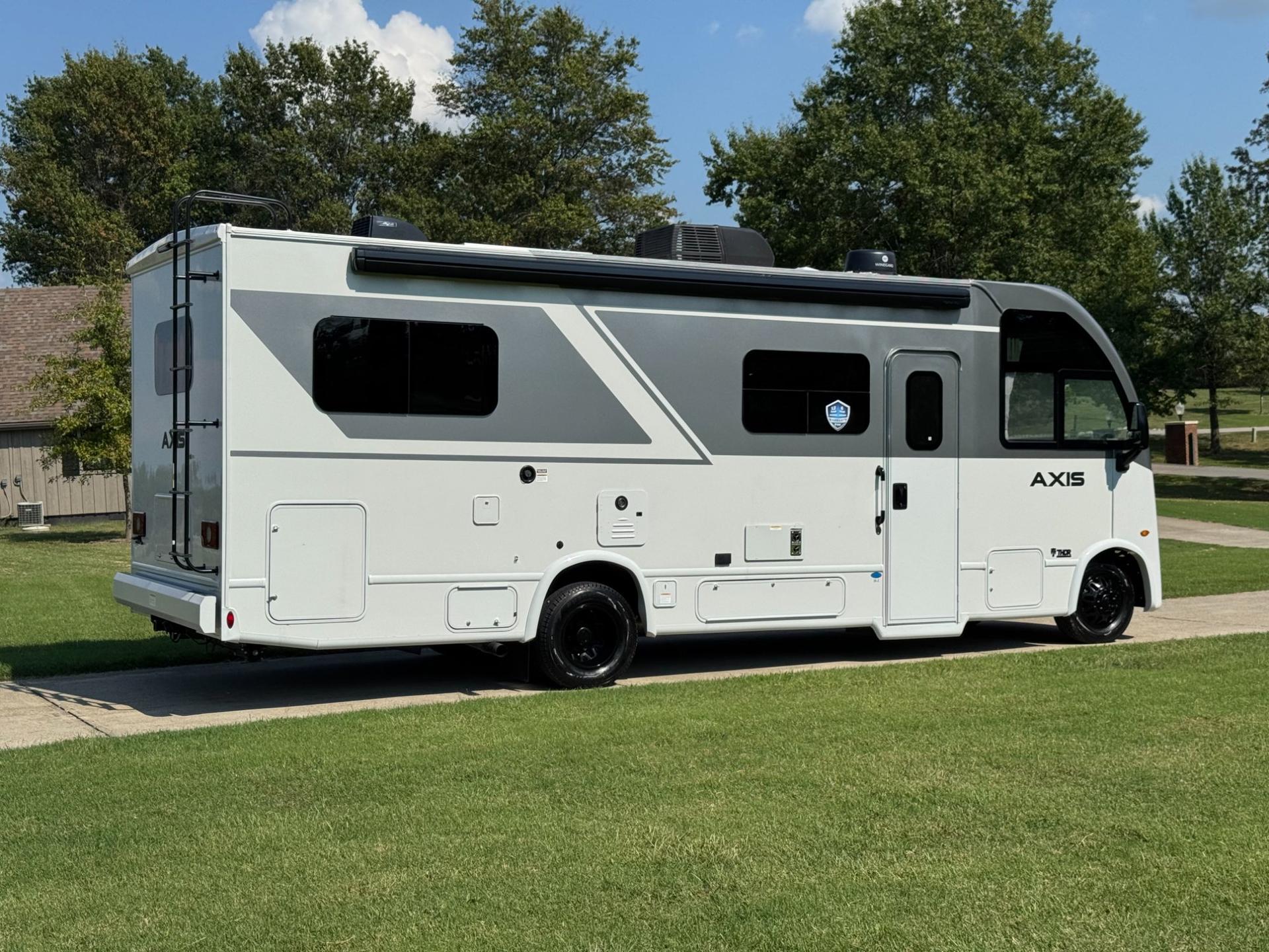 2026 Thor Motor Coach 2026 Thor Motor Coach Axis - thumbnail 4