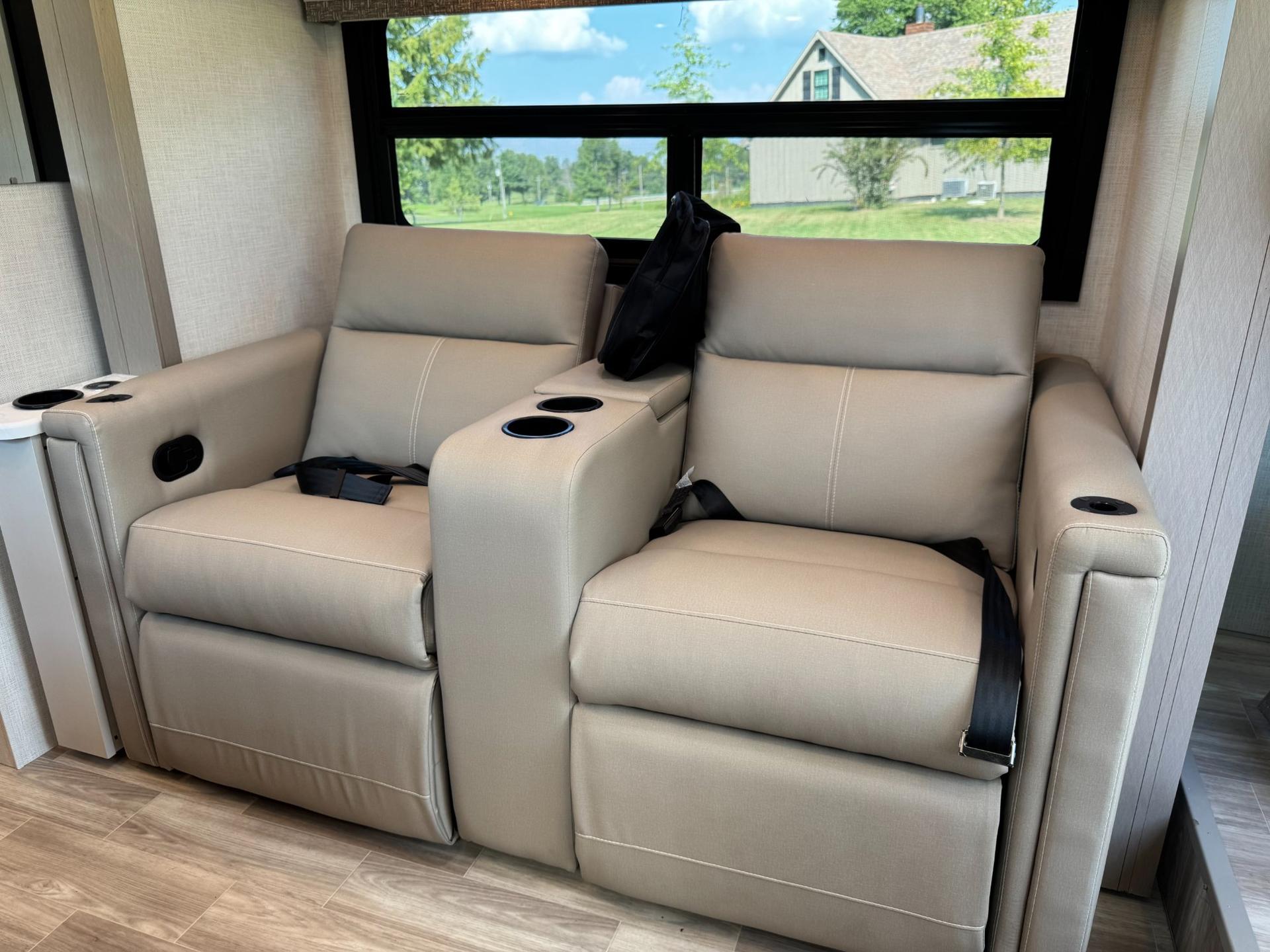 2026 Thor Motor Coach 2026 Thor Motor Coach Axis - thumbnail 21