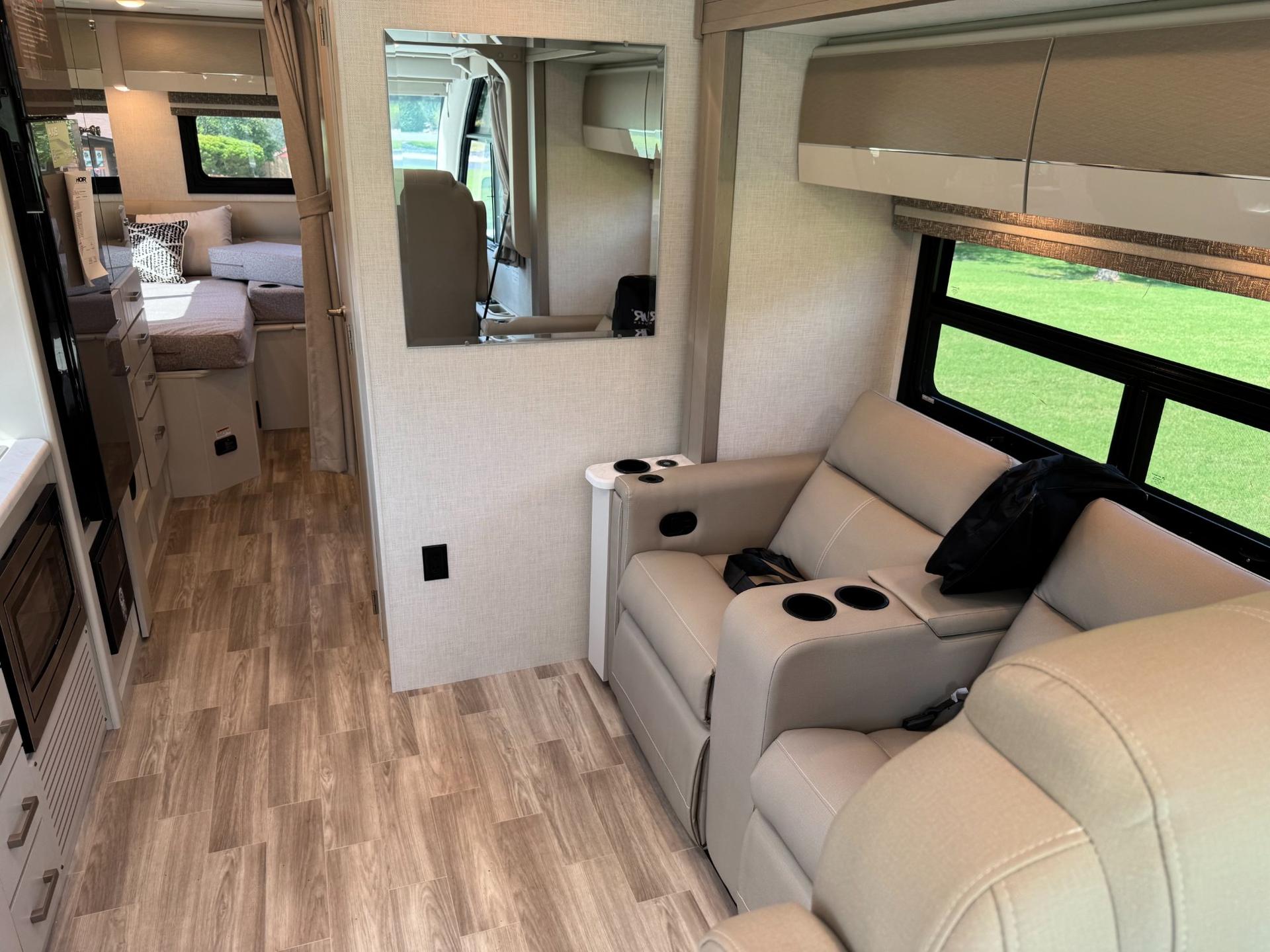 2026 Thor Motor Coach 2026 Thor Motor Coach Axis - thumbnail 26