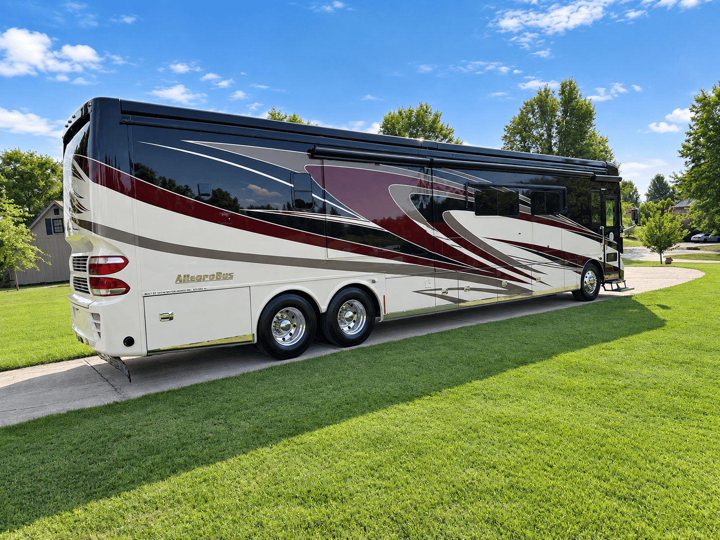 2014 Tiffin Motor Homes 2014 Tiffin Motor Homes Allegro Bus - thumbnail 3