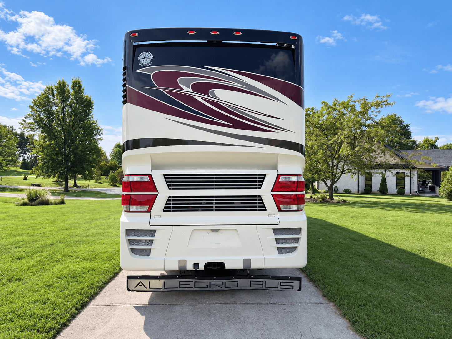 2014 Tiffin Motor Homes 2014 Tiffin Motor Homes Allegro Bus - thumbnail 4
