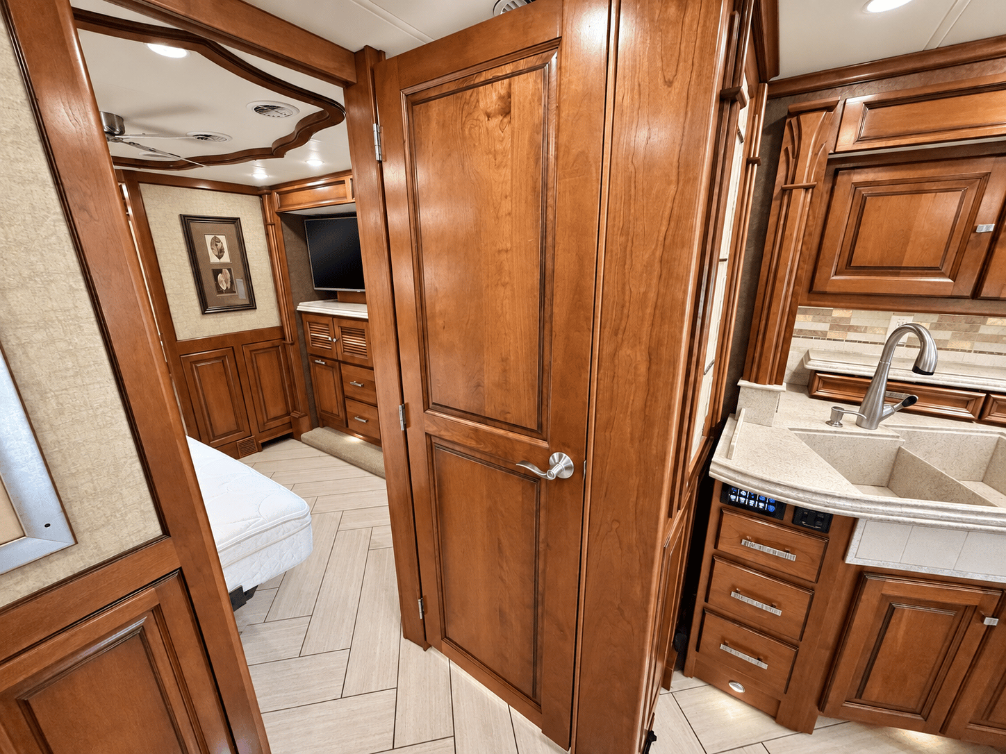 2014 Tiffin Motor Homes 2014 Tiffin Motor Homes Allegro Bus - thumbnail 25