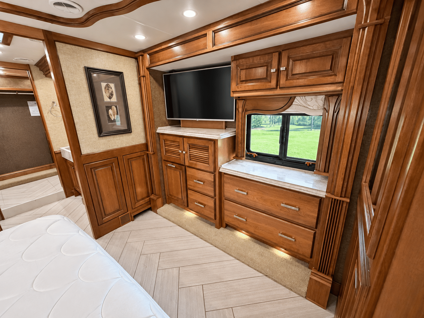 2014 Tiffin Motor Homes 2014 Tiffin Motor Homes Allegro Bus - thumbnail 27