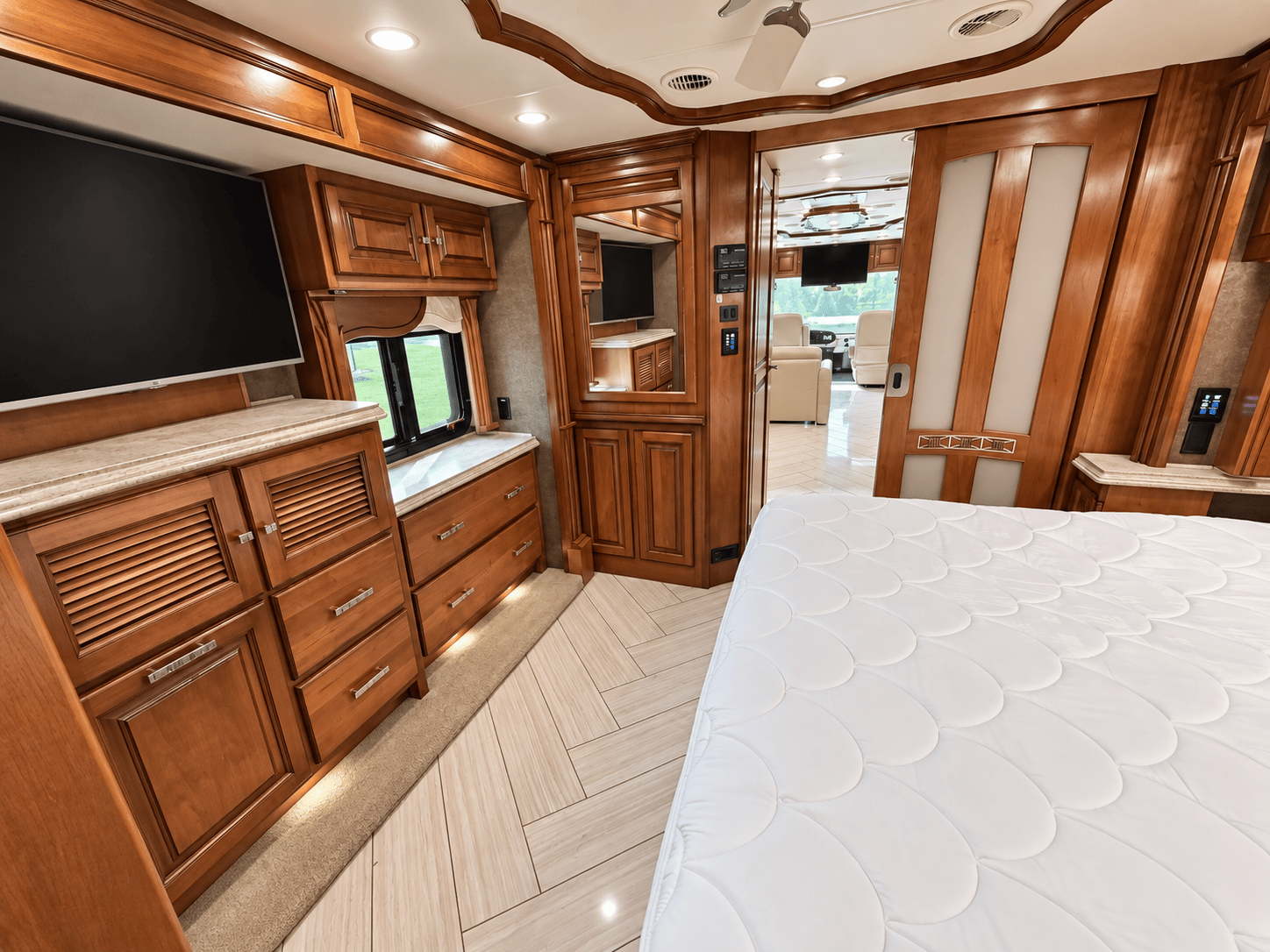 2014 Tiffin Motor Homes 2014 Tiffin Motor Homes Allegro Bus - thumbnail 30