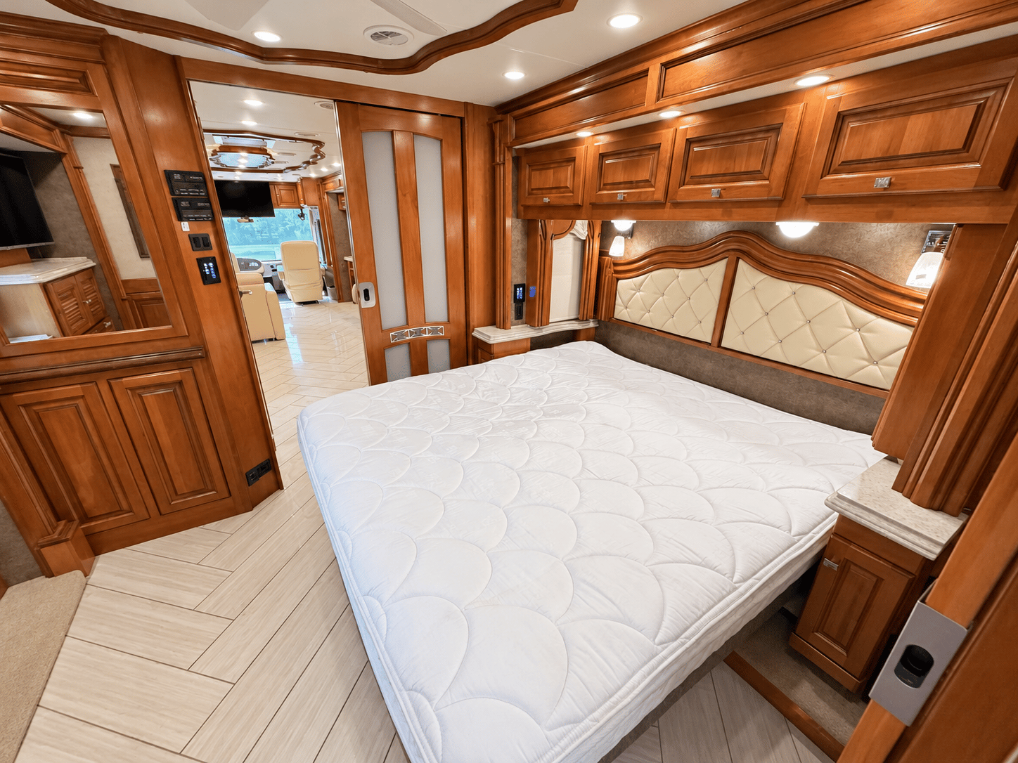 2014 Tiffin Motor Homes 2014 Tiffin Motor Homes Allegro Bus - thumbnail 32