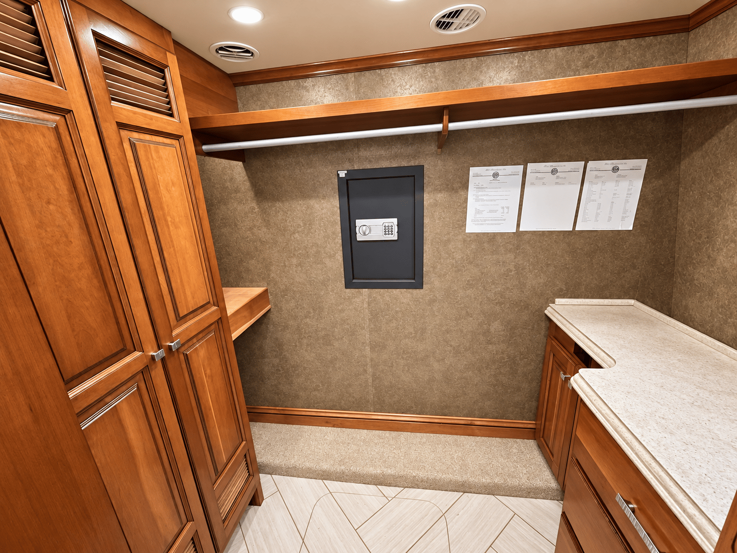 2014 Tiffin Motor Homes 2014 Tiffin Motor Homes Allegro Bus - thumbnail 36